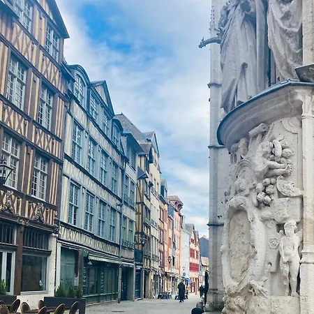 Le Rituel St Maclou, Hyper Centre Vue Sur Eglise Rouen